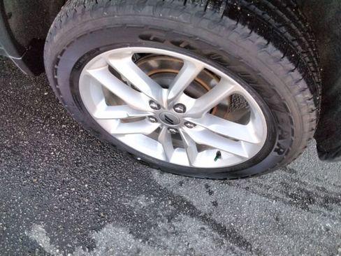 Used 2024 Dodge Durango GT image 16