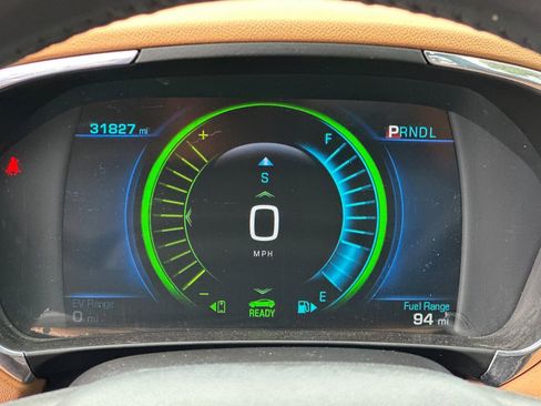 Used 2017 Chevrolet Volt Premier w/ Driver Confidence II Package image 38