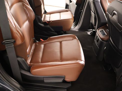 Used 2025 Lincoln Navigator Reserve AWD/4WD image 16