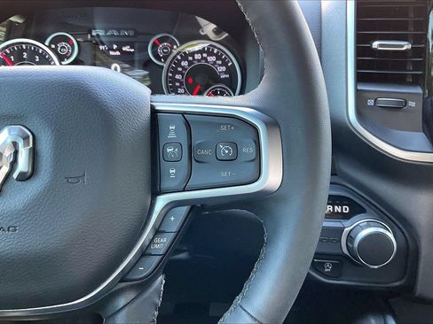 Used 2025 RAM 1500 Big Horn RWD image 30