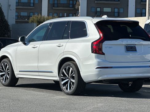 New 2026 Volvo XC90 B6 Core image 3