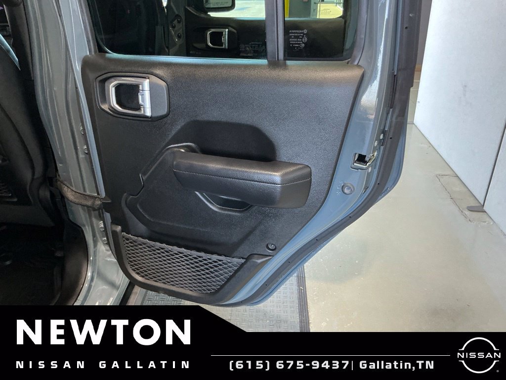 Used 2024 Jeep Wrangler Unlimited Rubicon AWD/4WD image 48