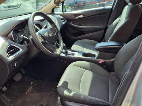 Used 2018 Chevrolet Cruze LT FWD image 9