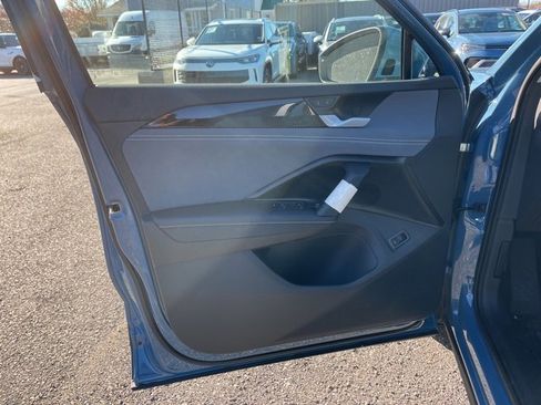 New 2026 Volkswagen Tiguan SE image 26