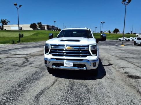 Used 2025 Chevrolet Silverado 2500 LTZ w/ LTZ Premium Package AWD/4WD image 48