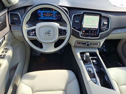 Certified 2024 Volvo XC90 B5 Plus w/ Protection Package Premier AWD/4WD image 12