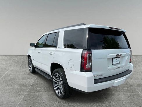 Used 2019 GMC Yukon SLT w/ Graphite Performance Edition RWD image 3
