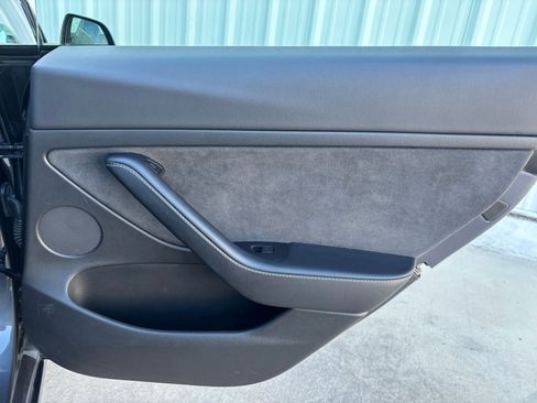 Used 2022 Tesla Model 3 Performance image 31
