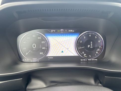 Used 2022 Volvo XC40 T4 R-Design w/ Protection Package Premier image 20