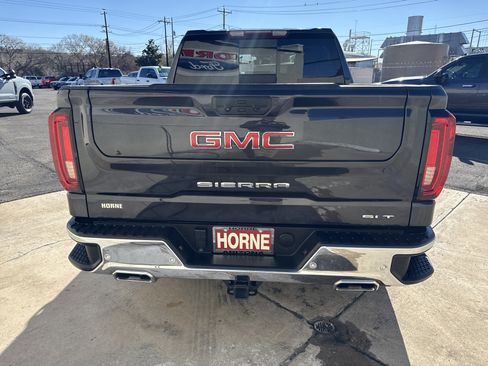 Used 2022 GMC Sierra 1500 SLT w/ SLT Premium Plus Package image 6