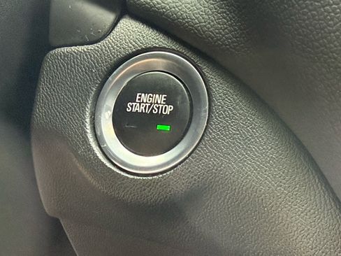 Used 2023 Chevrolet Equinox LT image 14