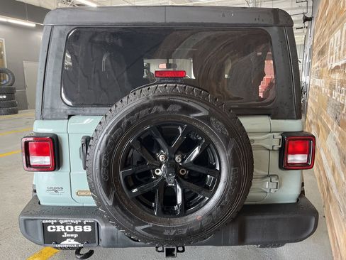 Used 2023 Jeep Wrangler Freedom Edition image 16