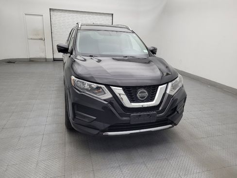 Used 2018 Nissan Rogue SV w/ Sun & Sound Touring Package AWD/4WD image 14