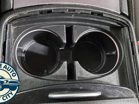 Used 2018 Dodge Charger SXT RWD image 16