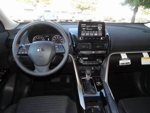 New 2026 Mitsubishi Eclipse Cross LE image 13