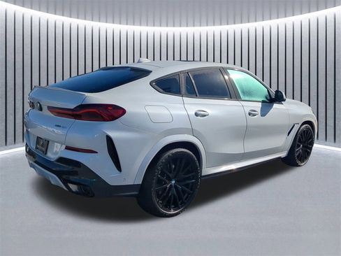 Certified 2023 BMW X6 xDrive40i w/ M Sport Package image 5