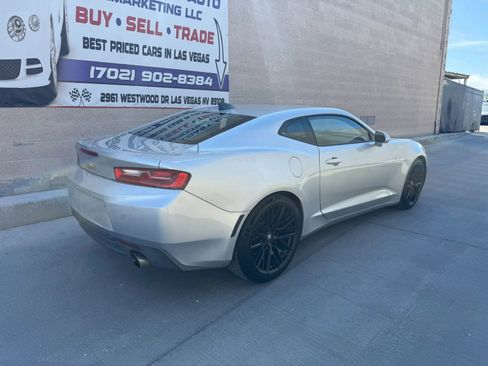 Used 2018 Chevrolet Camaro LT image 4
