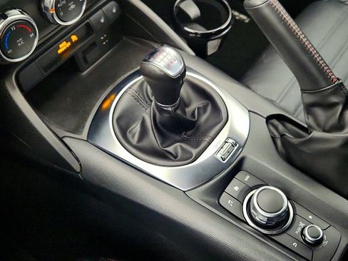 Used 2020 FIAT 124 Spider Abarth w/ Convenience Group image 17