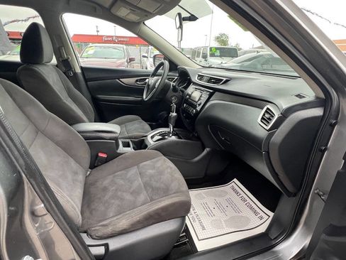 Used 2016 Nissan Rogue S w/ Appearance Package AWD/4WD image 14