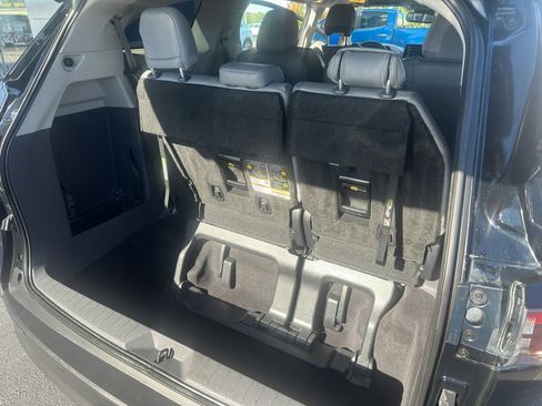 Used 2024 Toyota Sienna XLE image 10