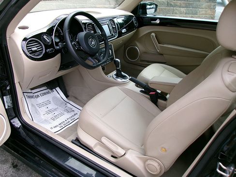 Used 2016 Volkswagen Beetle 1.8T SEL image 13