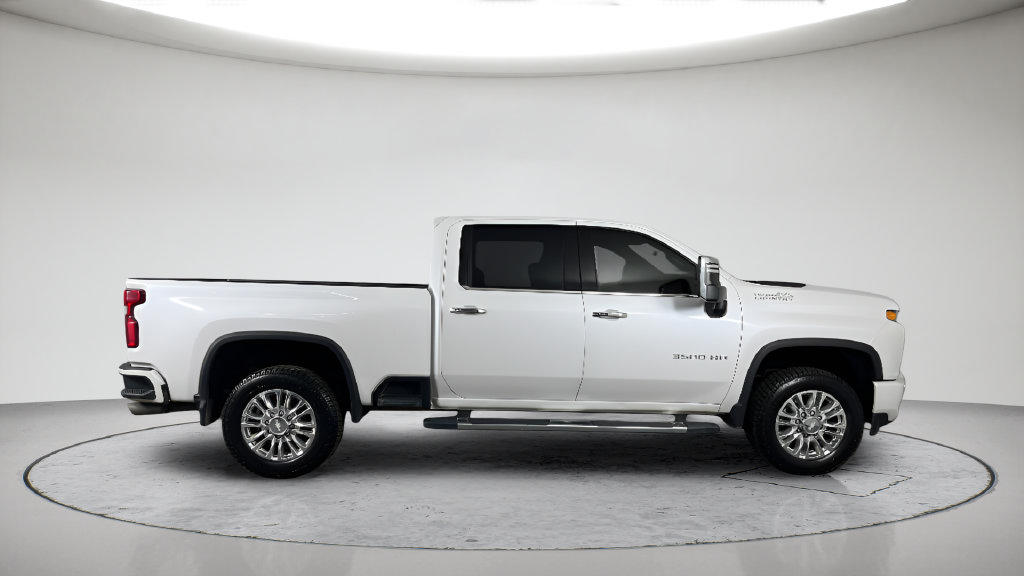 Used 2020 Chevrolet Silverado 3500 High Country w/ Technology Package AWD/4WD image 4