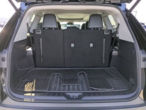 Used 2025 Toyota Grand Highlander XLE image 11