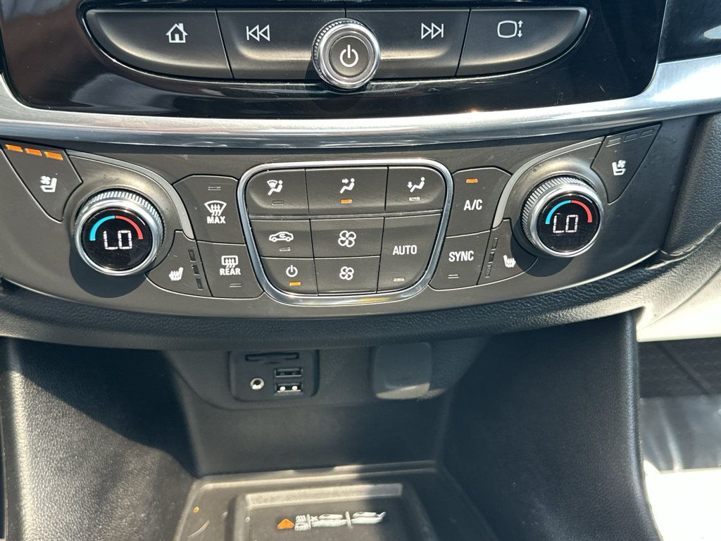 Used 2023 Chevrolet Traverse Premier w/ Redline Edition AWD/4WD image 17