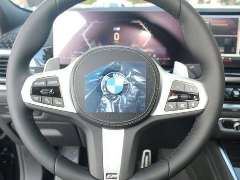 New 2026 BMW X6 xDrive40i w/ Executive Package image 15