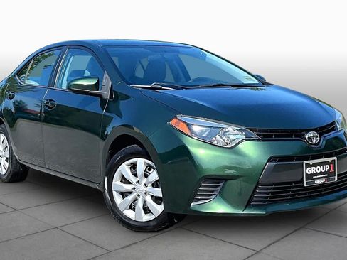Used 2016 Toyota Corolla LE FWD image 3