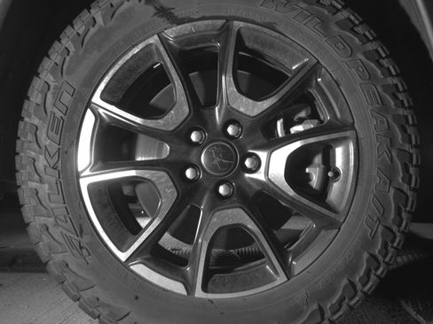 Used 2025 Jeep Compass Trailhawk image 13