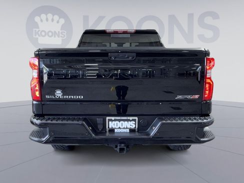 Used 2023 Chevrolet Silverado 1500 ZR2 w/ Technology Package AWD/4WD image 5