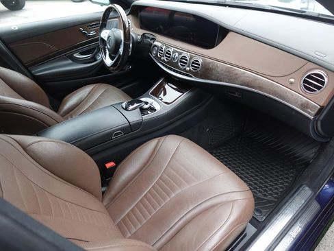 Used 2020 Mercedes-Benz S 560 Sedan image 8