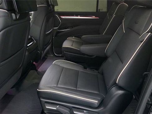 Used 2026 Cadillac Escalade ESV Sport w/ LPO, ONYX Package image 16