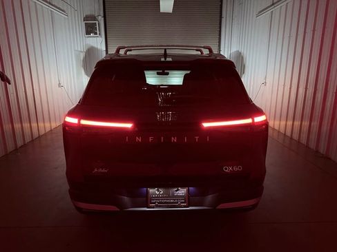 New 2026 INFINITI QX60 Luxe image 9
