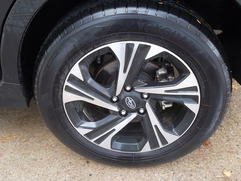 Used 2024 Subaru Crosstrek 2.0i Premium image 16