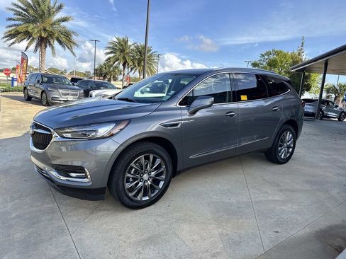 Used 2020 Buick Enclave Essence w/ LPO, Floor Liner Package image 4