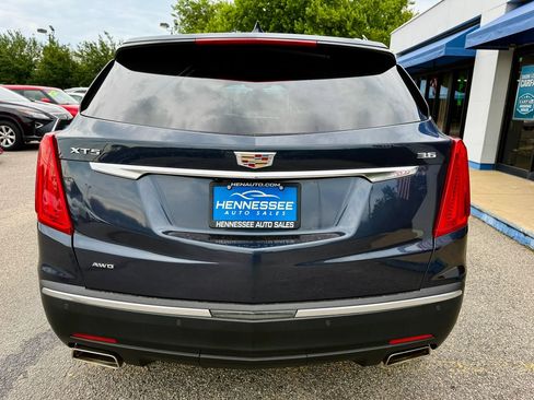 Used 2018 Cadillac XT5 Premium Luxury AWD/4WD image 3
