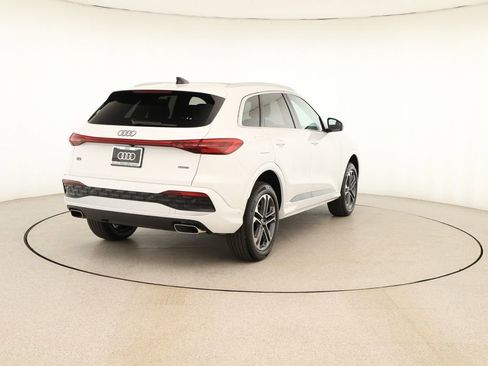 New 2025 Audi Q5 Premium image 6
