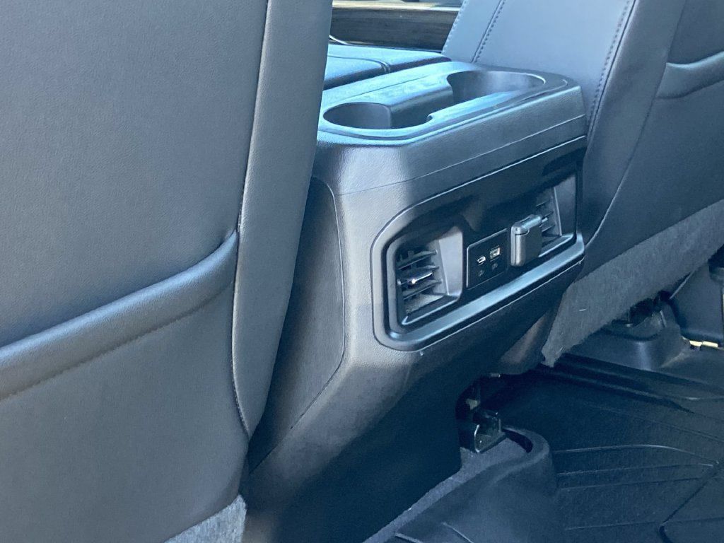 Used 2019 Chevrolet Silverado 1500 RST AWD/4WD image 16