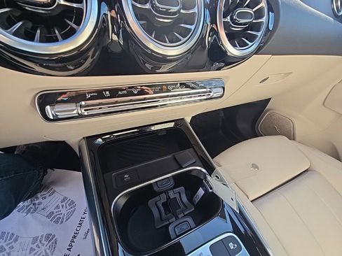 Used 2024 Mercedes-Benz GLA 250 4MATIC image 21