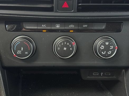 Used 2022 Volkswagen Jetta S FWD image 26