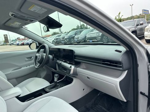 Used 2025 Hyundai Kona SEL AWD/4WD image 29
