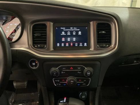 Used 2021 Dodge Charger SXT w/ Blacktop Package RWD image 17