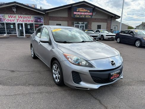 Used 2013 MAZDA MAZDA3 i Sport FWD image 2