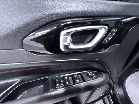 Used 2022 Jeep Compass Trailhawk w/ Trailhawk Elite Group image 12