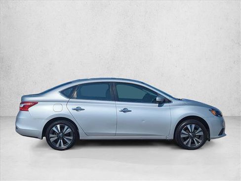 Used 2019 Nissan Sentra SV w/ Special Edition Package FWD image 6