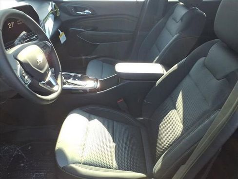 New 2026 Chevrolet Trax LT w/ Driver Confidence Package image 7