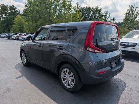 Certified 2021 Kia Soul LX FWD image 2