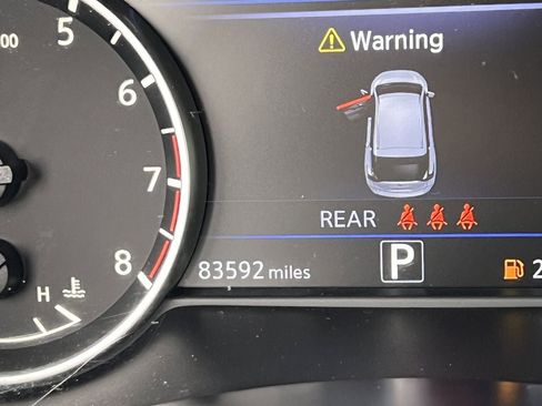 Used 2023 Nissan Murano SV AWD/4WD image 12